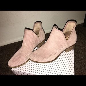 Ankle booties